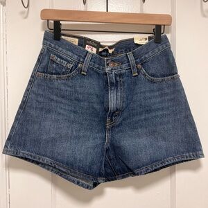Levi’s denim 80s mom shorts